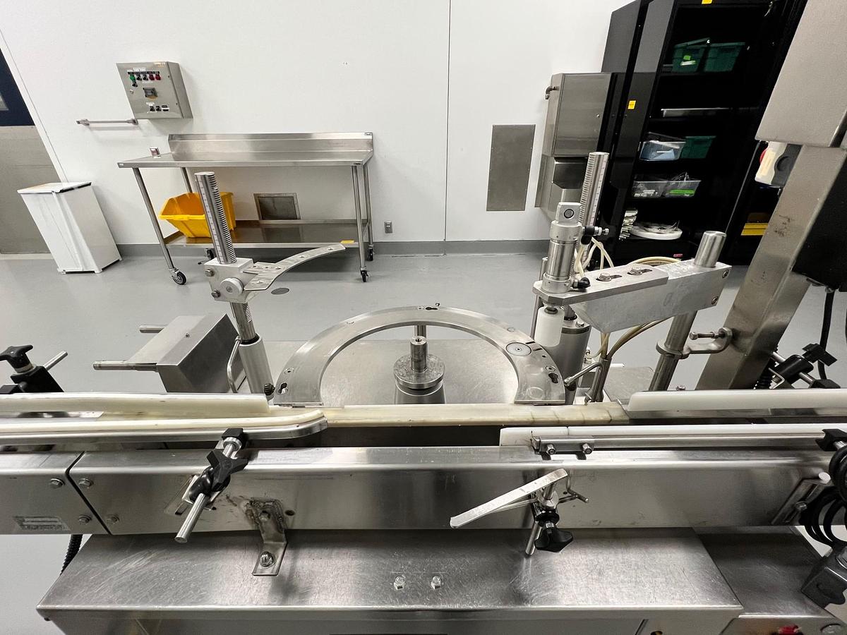 Used Capmatic  Patriot  F-2  liquid  filler