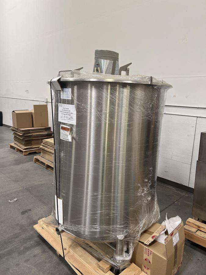 Used 200 Gallon Tank with lightening mixer