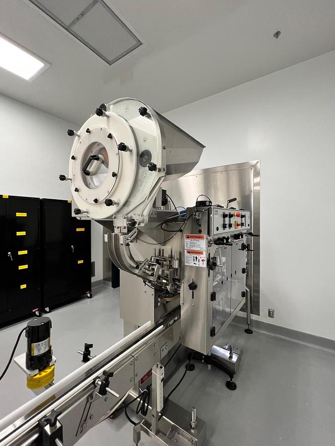 Used Acasi  6  spindle  capper