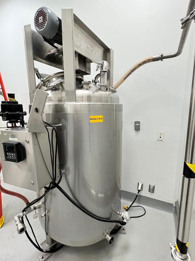 Used Solinox  600  liter  jacketed  mixing  tank