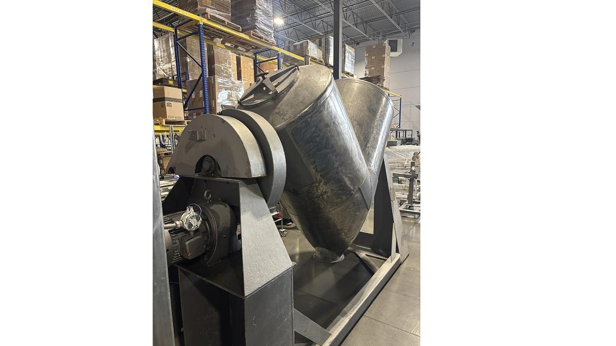 Used 40 Cuft V-Blender