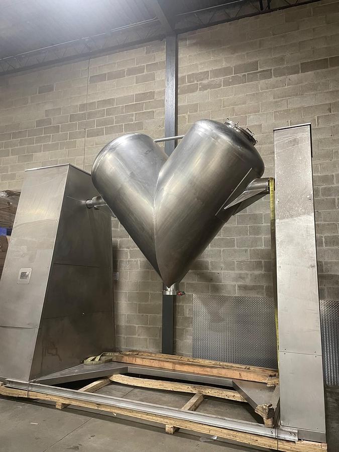 Used Noah 3000 V-Blender