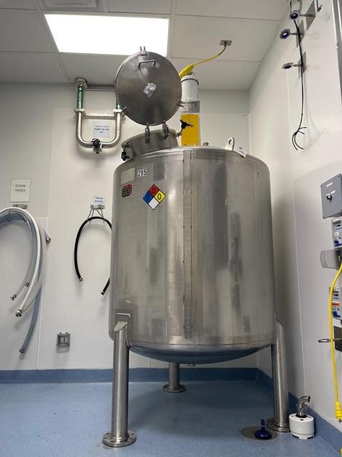 Used Lee  Industries  600  Gallon  Processing Tank