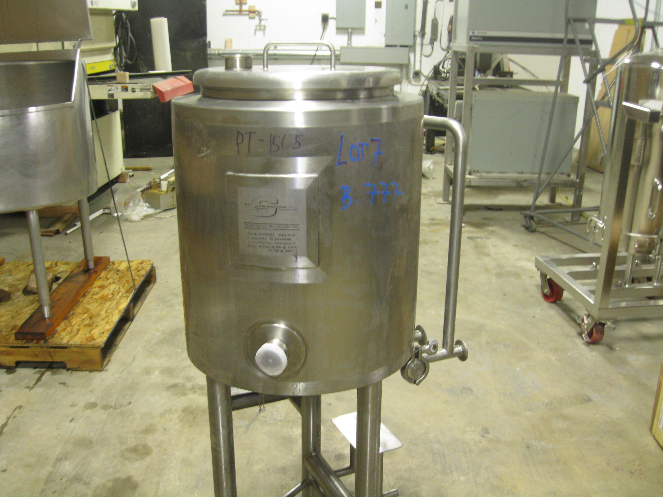 Usado 10 GALLON KETTLE TANK