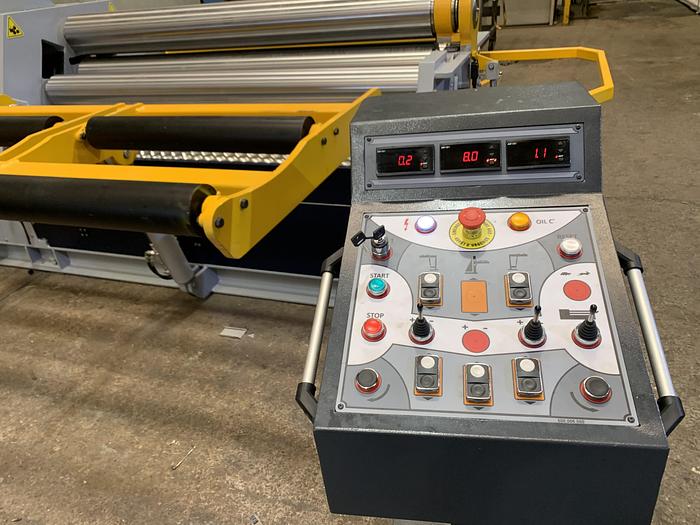 UZMA 4 roll Hydraulic bending rollers 3mm - 22mm  1050mm - 4000mm