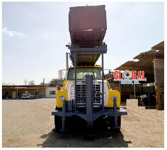 Used Item 0760 : 1976 Speedstar / Ford Water Well Drill Truck