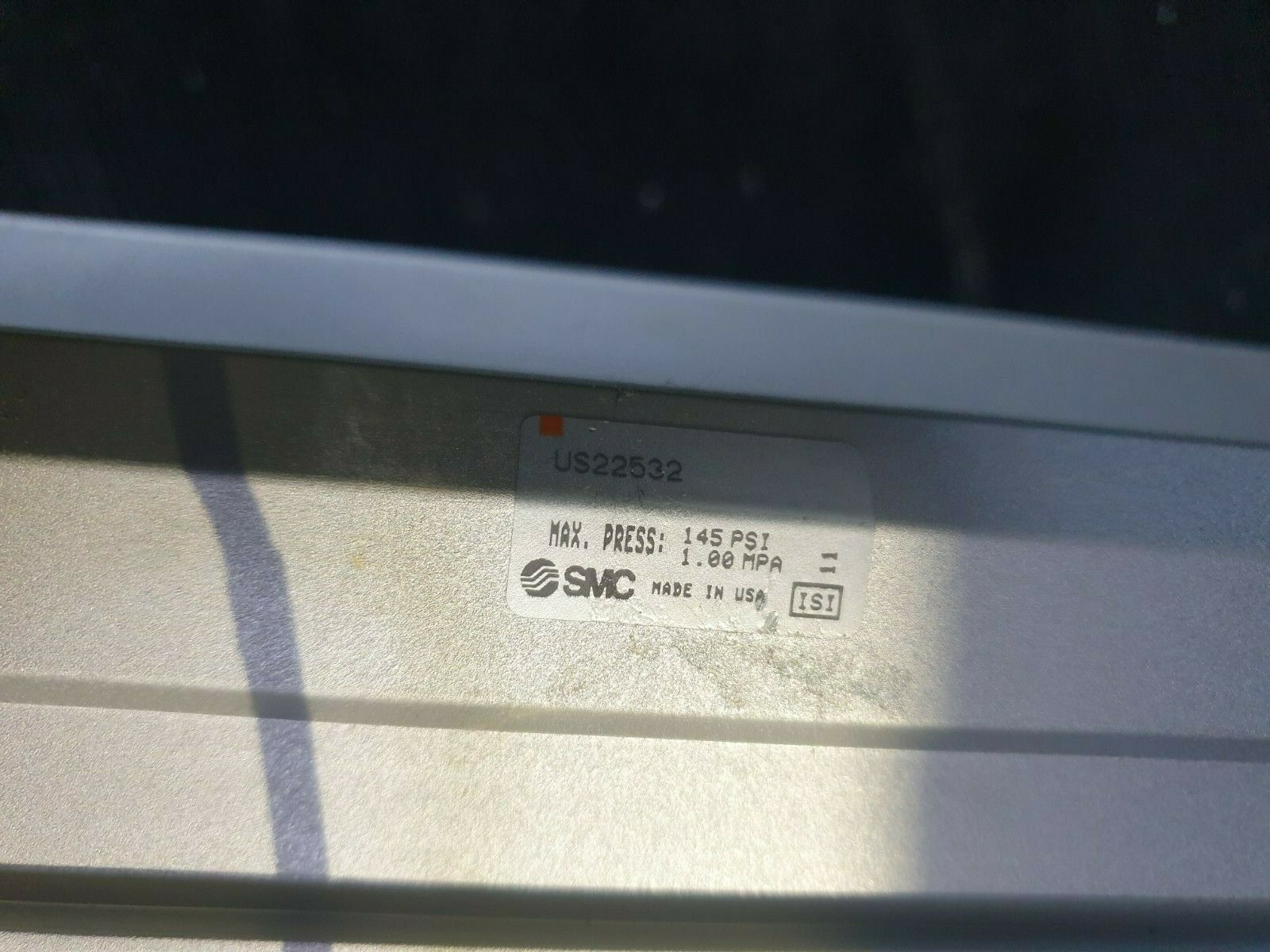 Used AMAT 0040-50505-002 SPLIT VALVE PNEUMATIC CYLINDER (rbd2.1b1)