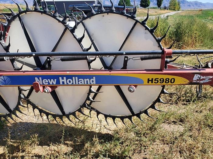 Used 2012 New Holland H5980 Wheel Rake