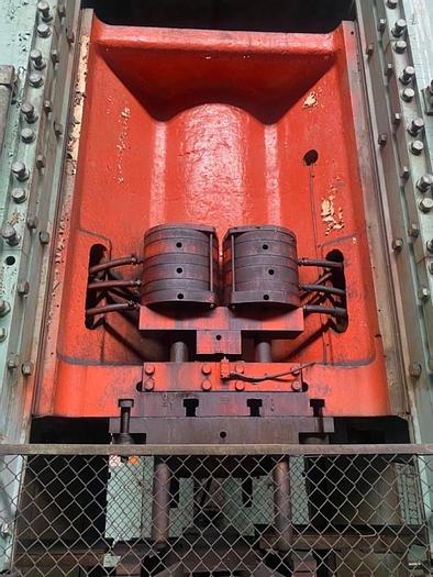 Used Press Trimming K04150242 / KB2542