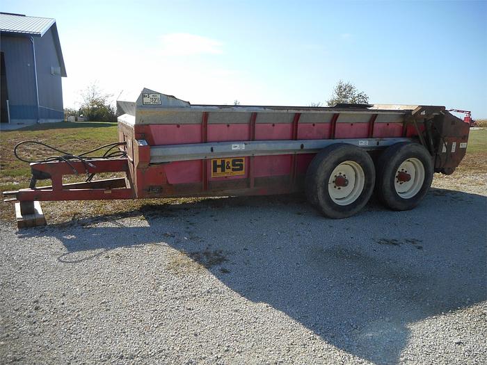 Used H & S 370BP Manure Spreader