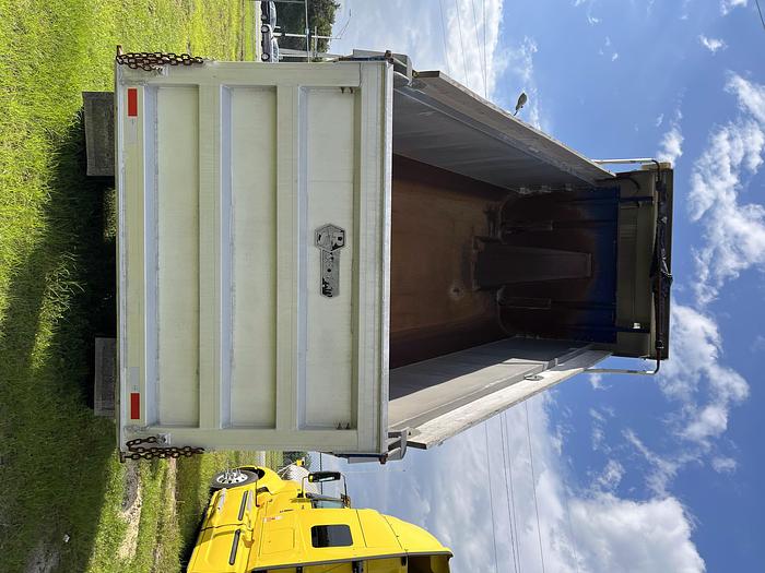 Used 2014 Kenworth T800 Quad-Axle Dump Truck