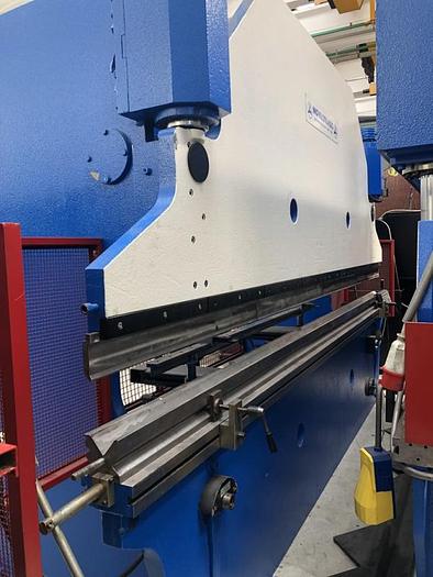 Usato PIEGATRICE NOVALSTILMEC IDRAULICA 4000 X 120 T