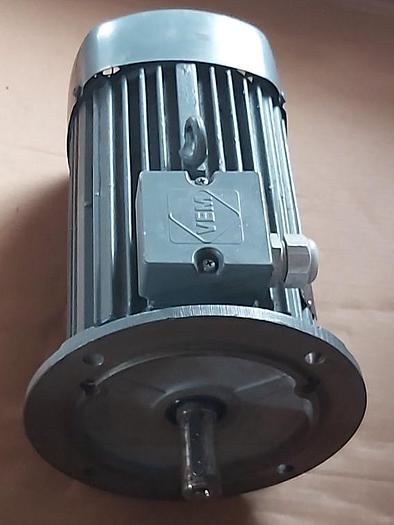 Gebraucht Elektromotor mit Flansch und Fuss, IE2- WE1R 100 LX 4, 3 KW, 1455 rpm, VEM,  gebraucht-Top