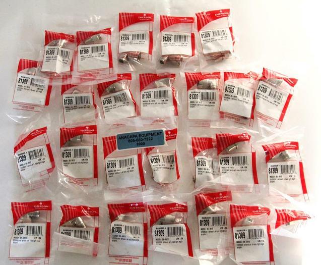 Emerson 26-8012 81309 N Female to N Male Right Angle Adapter Lot of 26 New 8900