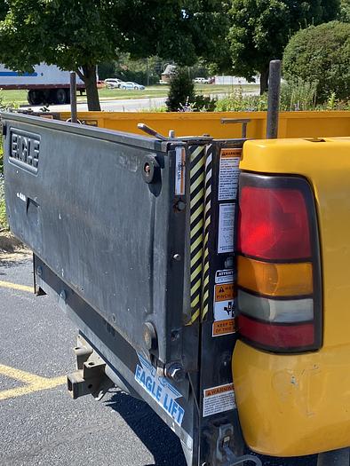 Used 2006 GMC 2500 HD CNG pickup w/liftgate