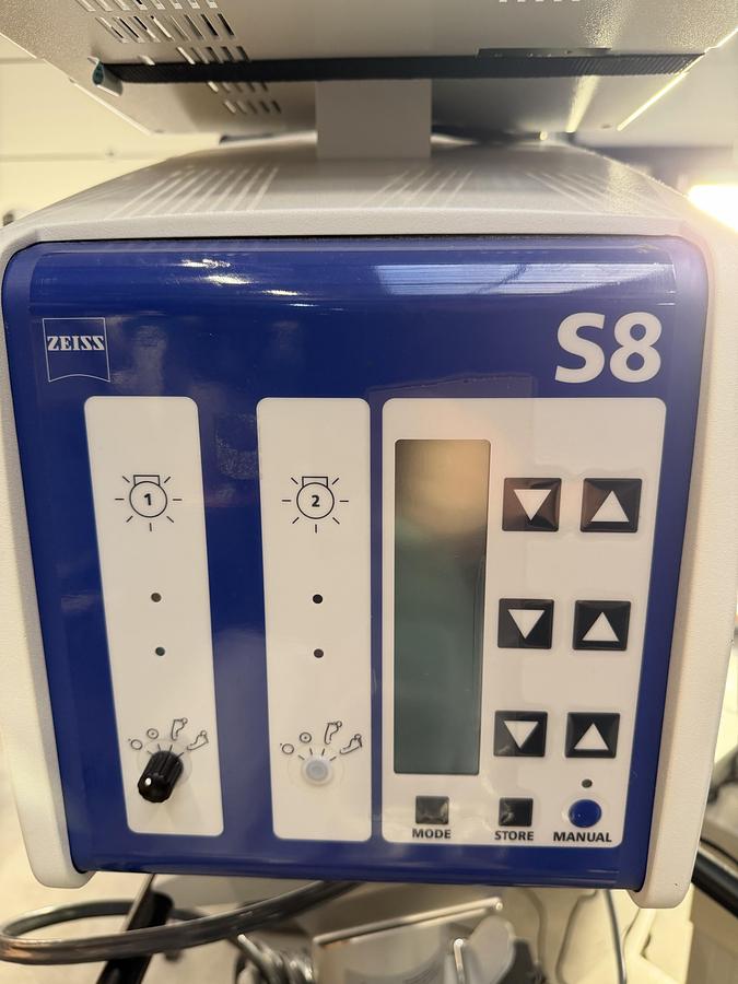 Refurbished ZEISS OPMI VISU 210 with S88 Floor Stand