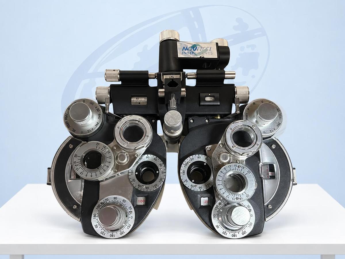 Refurbished Essilor  Novacel
