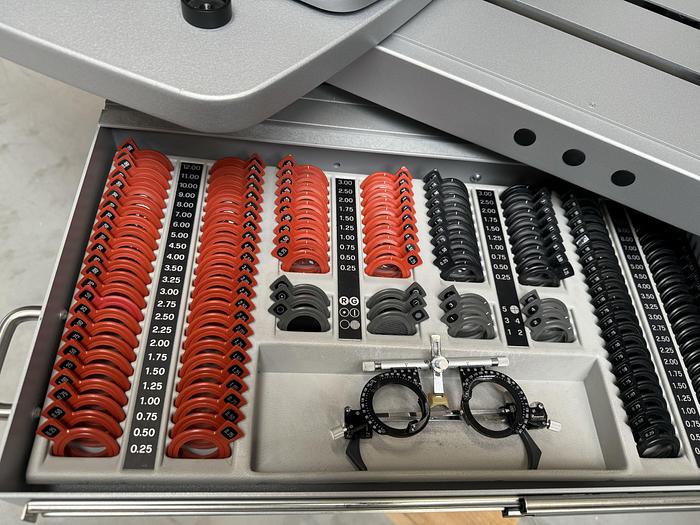 Refurbished Haag-Streit BM-900 and Möller wedel