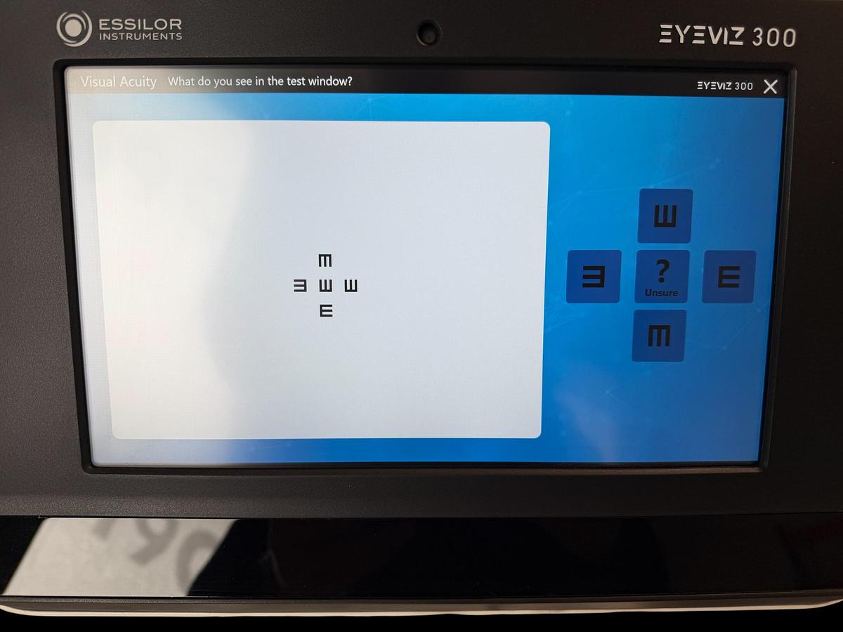 2021 Essilor Eyeviz 300