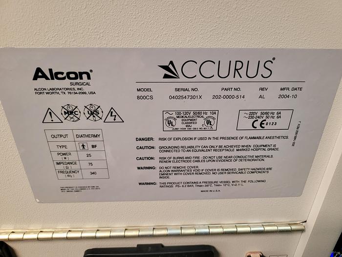 Used 2004 Alcon Accurus 800CS Phacoemulsifier