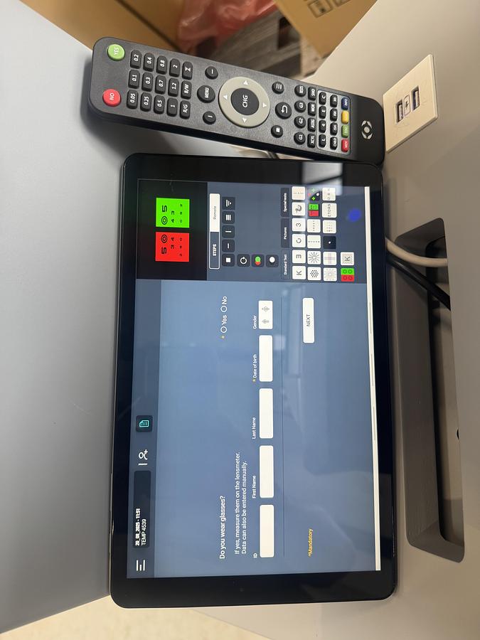 Demo 2018 Visionix Eyerefract