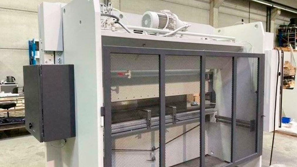 Used LVD PPBL 135 - 30 - Press Brake - 1998