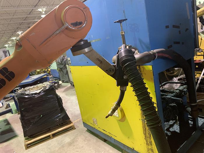 Used ABB IRB 4600-20/2.5 6 AXIS CNC MIG WELDING ROBOT WITH MILLER AUTO AXCESS 450-DI WELDING POWER SUPPLY