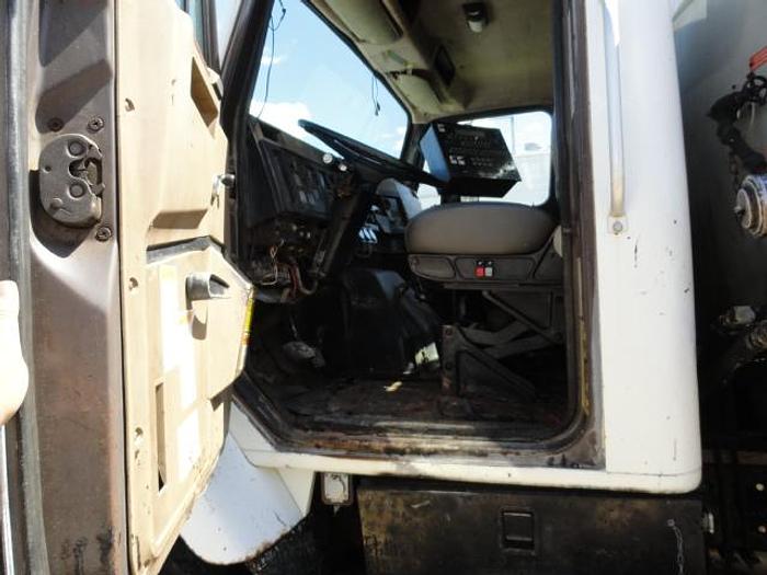 Used 1990 INTERNATIONAL 6274