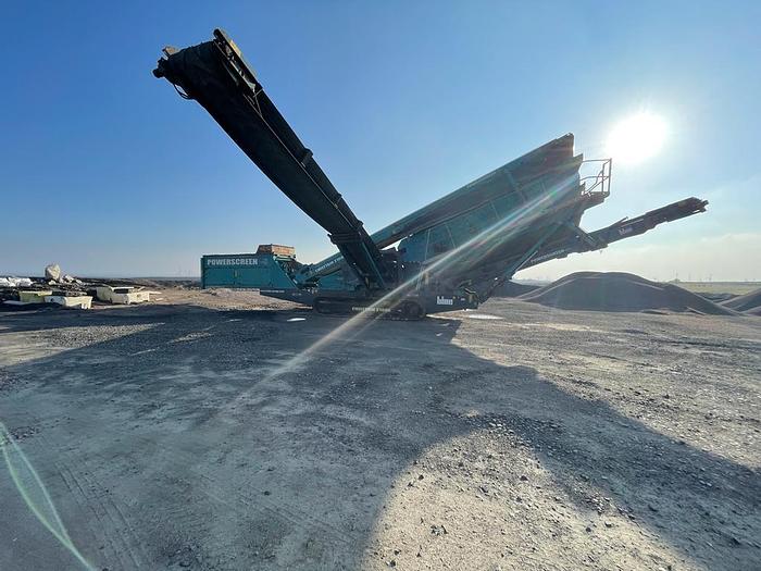 Used 2015 Powerscreen Chieftain 2100 3 deck