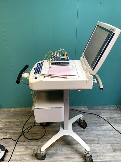 Gebraucht Mortara ELI 350 EKG Gerät auf Trolley