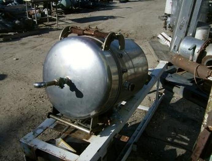Used Tank, 30 Gallon, S/st, 21" X 21", Portable, #Z695200