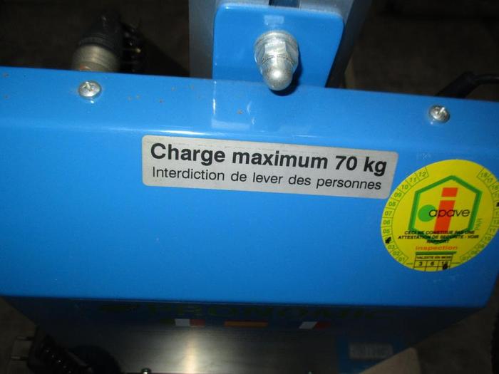 Used Electrical lifting column DIMITRO 70kg