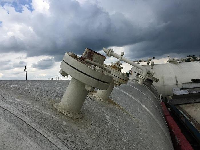 Used Used approximately 6000 gallon carbon steel horizontal storage tank