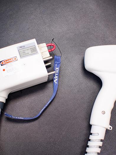 Used Alma Soprano ICE w/ SHR Hair removal laser w/ 3 Hand Pieces