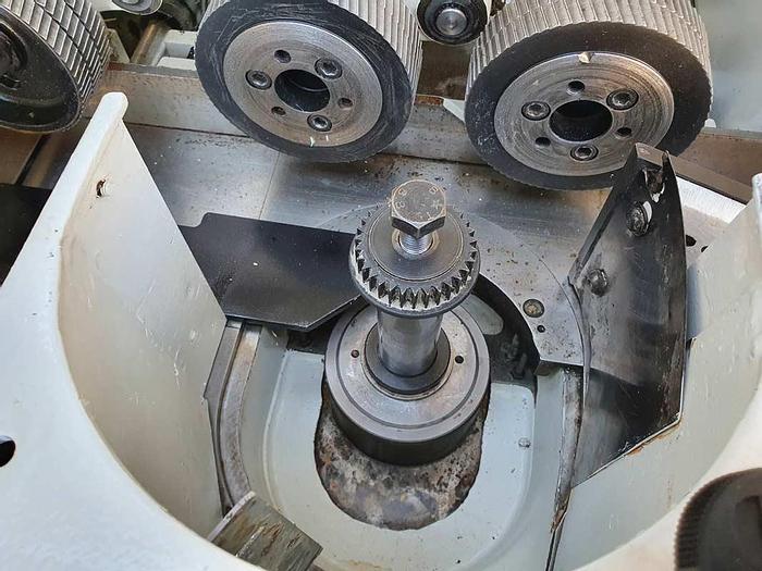 Used 2001 SCM Italy Automatic Throughfeed moulder SCM TOPSET XL, 7 heads