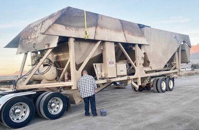 Used 1994 Ross Rustler II Portable Concrete Batch Plant