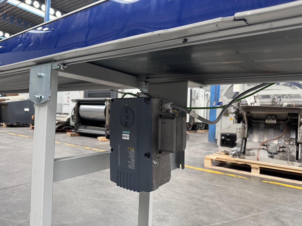 Used Kolbus straight conveyor