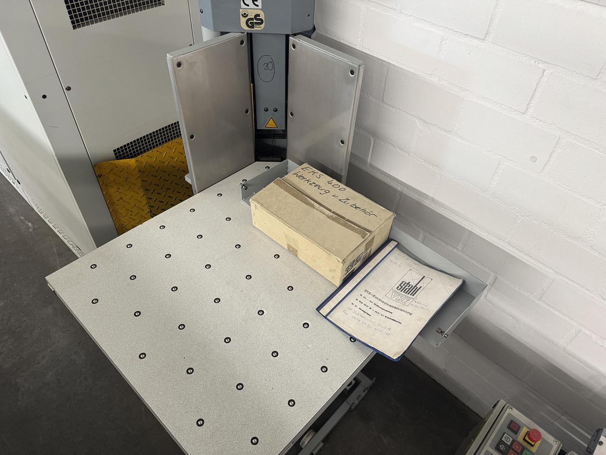 Used Stahl corner cutter EKS 400 (1995)