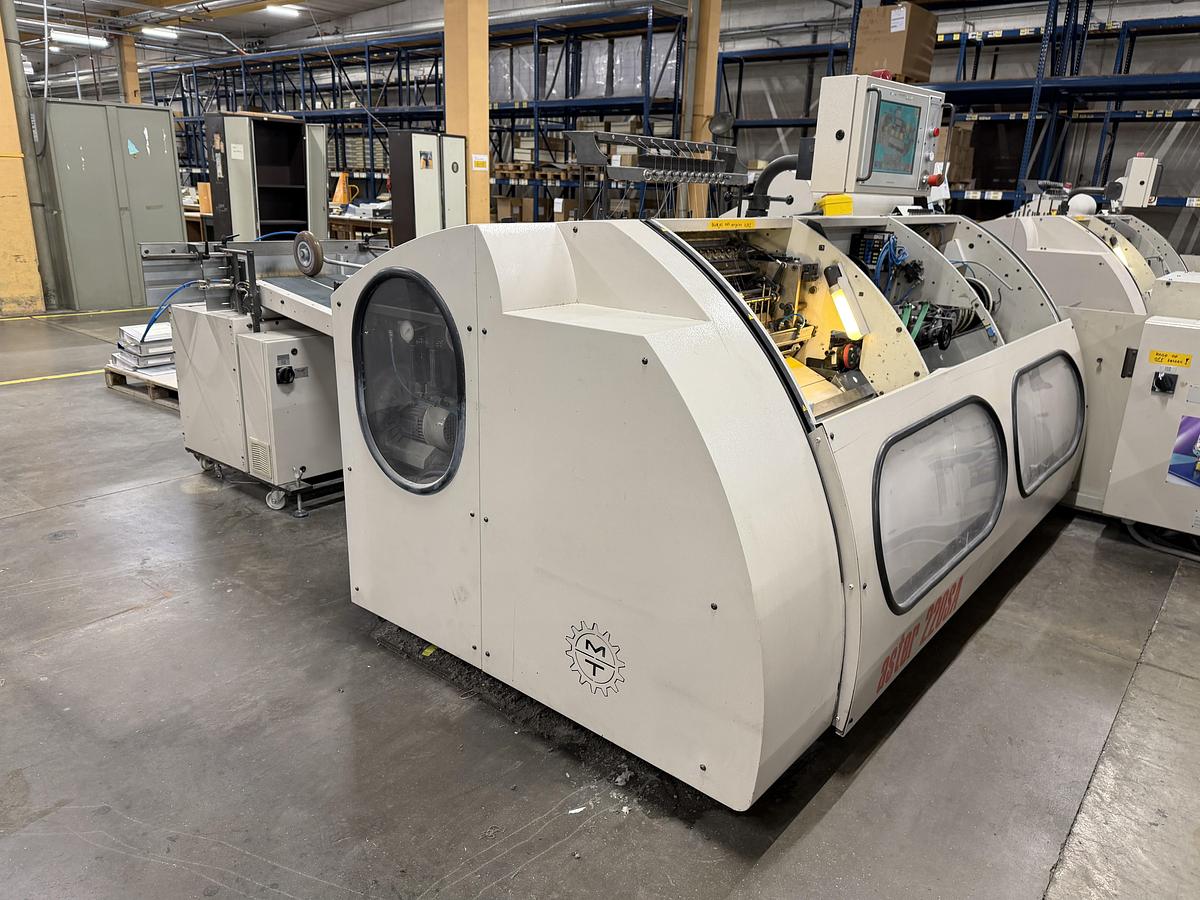 Used Meccanotecnica sewing machine Aster 220 SAO (2005)