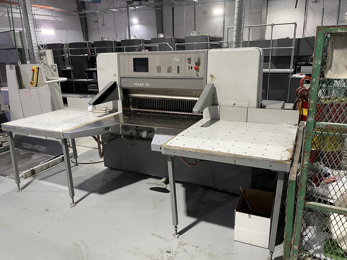 Used Polar guillotine 115 E (2001)