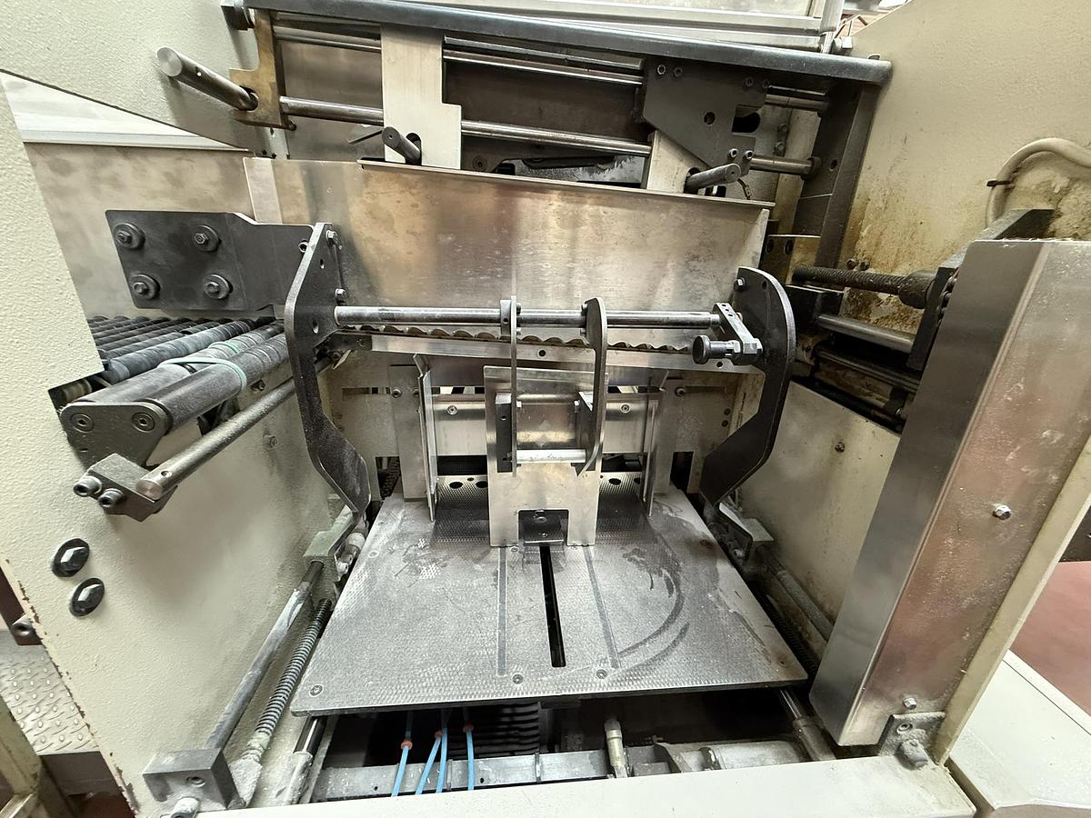 Used Meccanotecnica book block feeder Feedo (Kolbus XMT 280)) (2004)