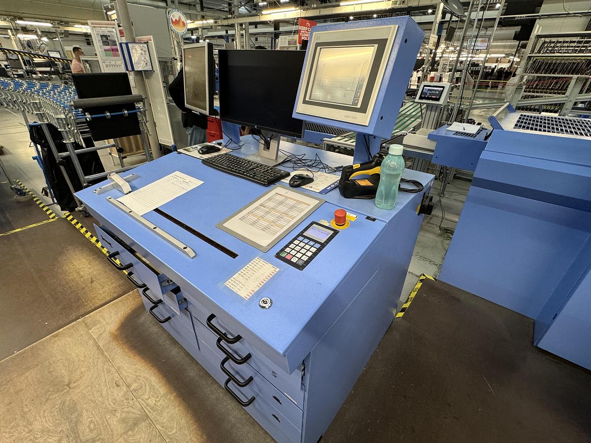 Used Müller Martini Diamant MC (2010)