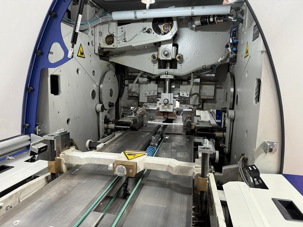 Used Kolbus round corner trimmer RE 143 (2014)