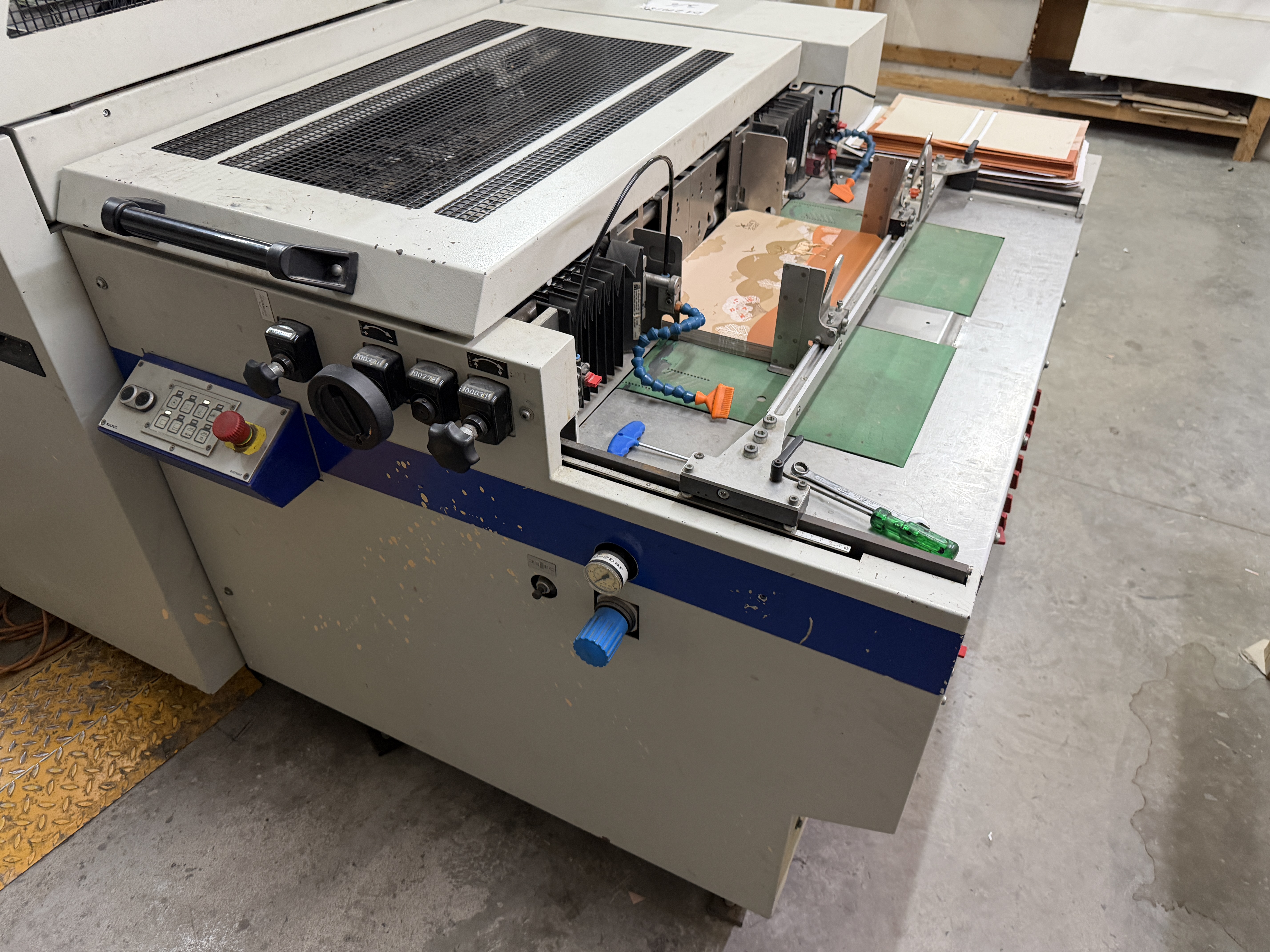 Used Kolbus DA 270 (2004)