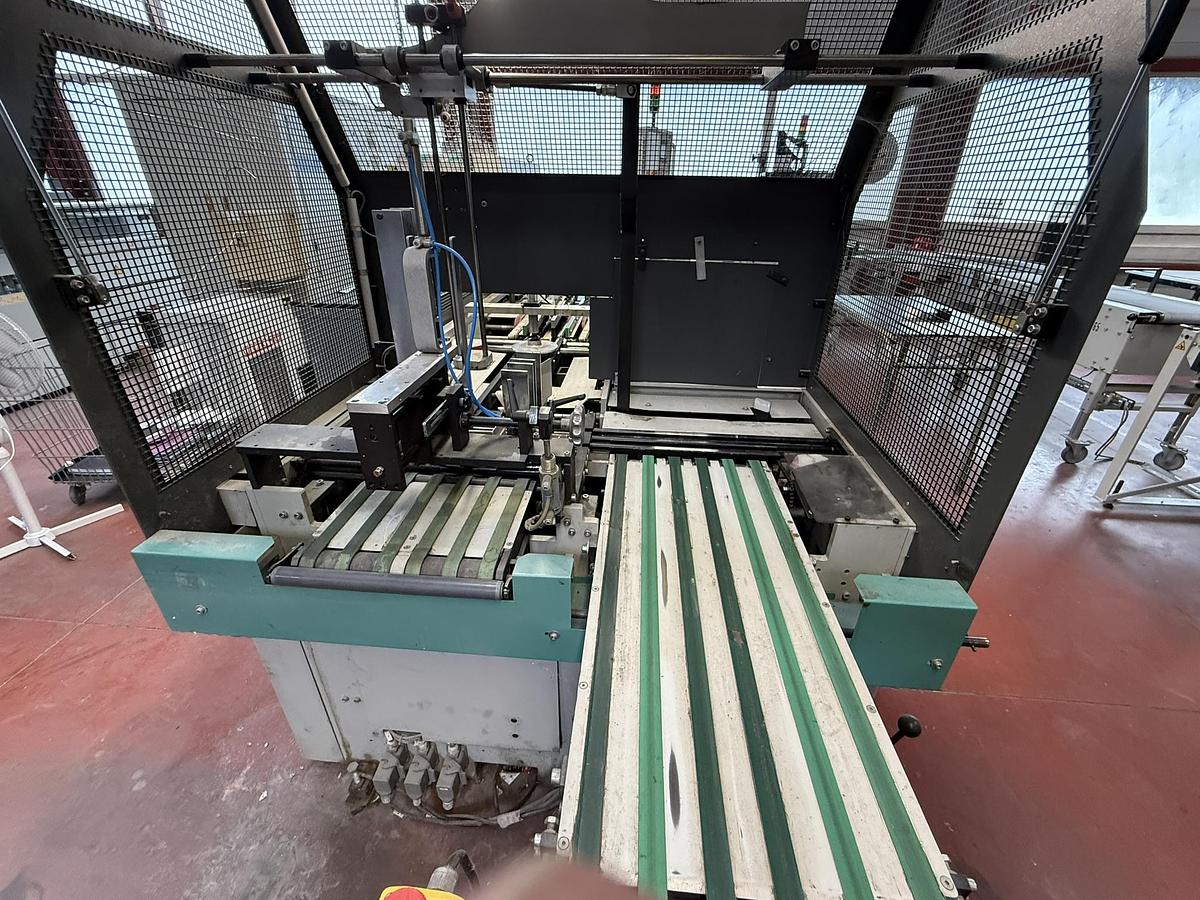 Used Kolbus hard cover book line BF 527 + FE 604 + DS 391 (2004)