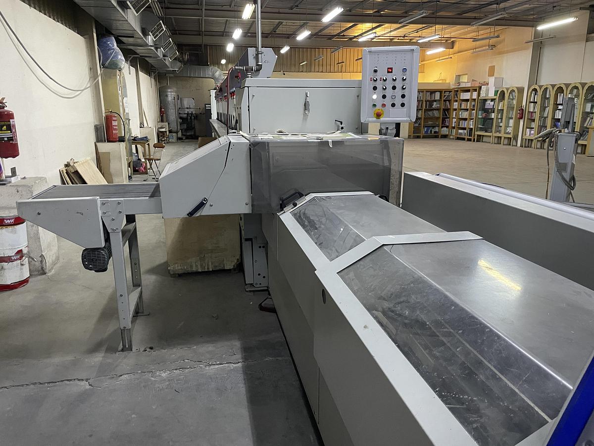 Used Kolbus perfect binder KM 600 (2011)