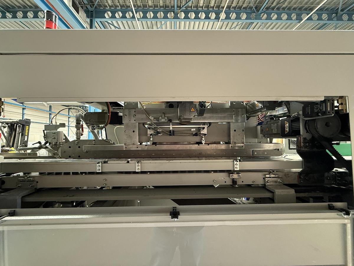 Used Kolbus front cutter FA 650 (2010)