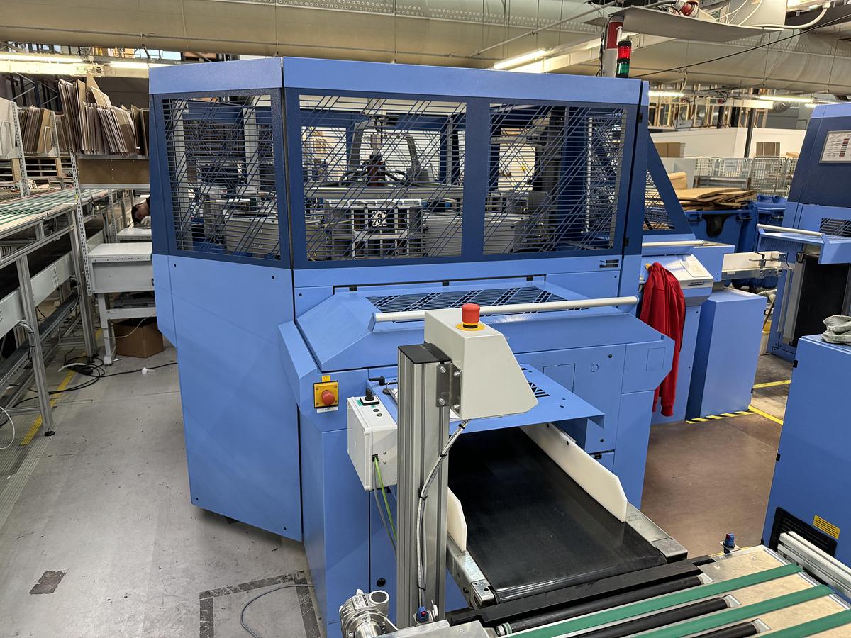 Used Müller Martini Diamant MC (2010)