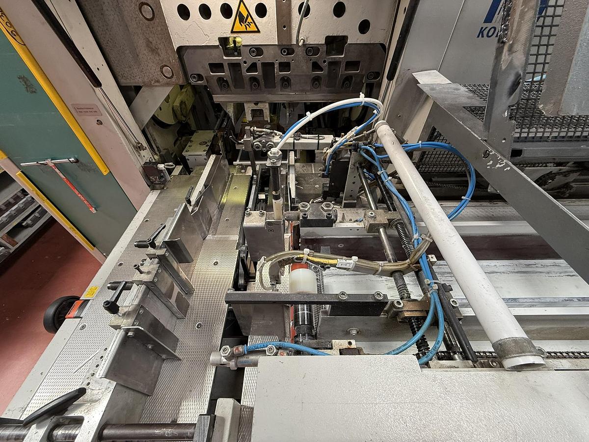 Used Kolbus three knife trimmer HD 142.P (2004)