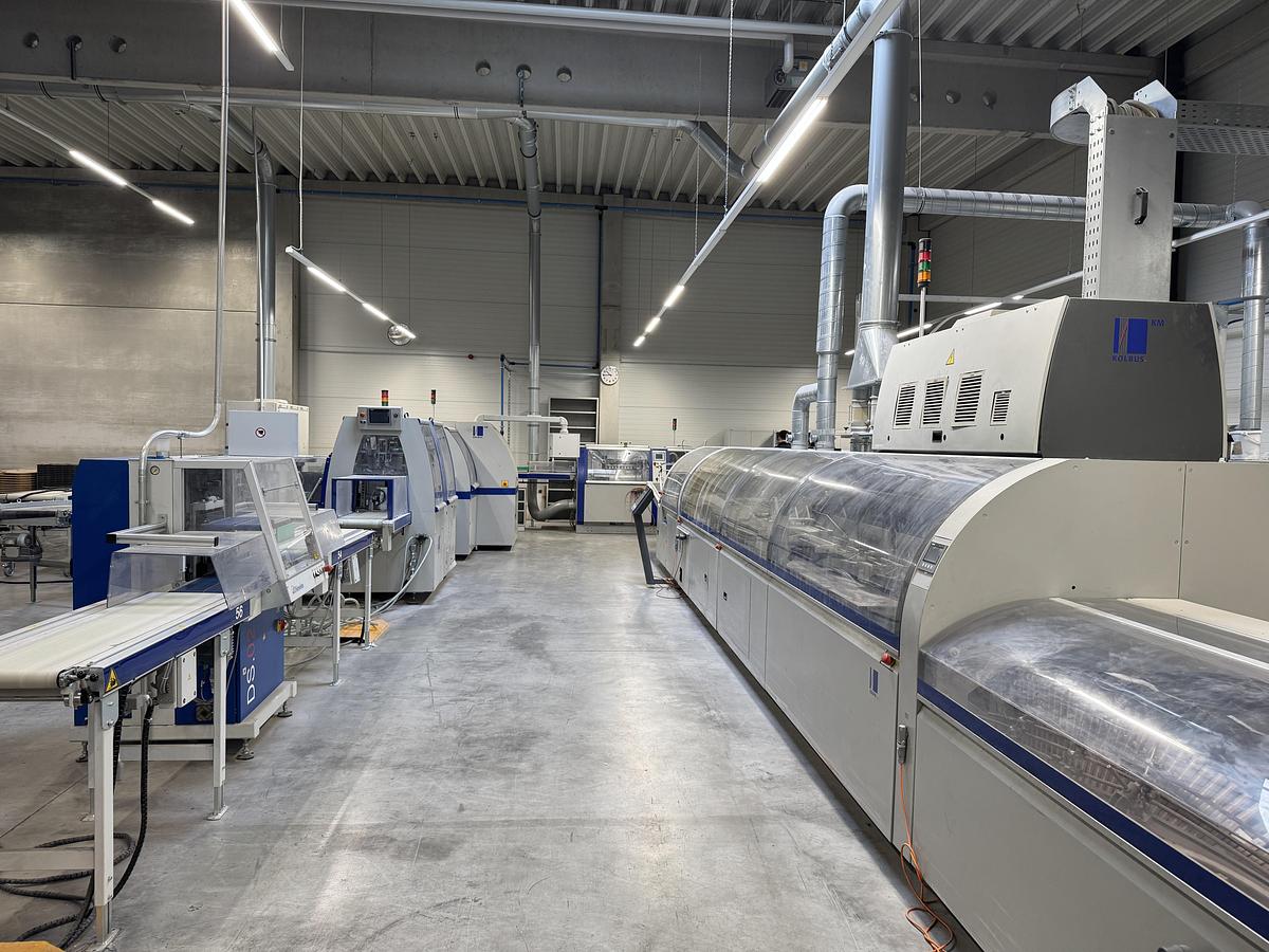 Used Kolbus perfect binder KM 610.A (2016)